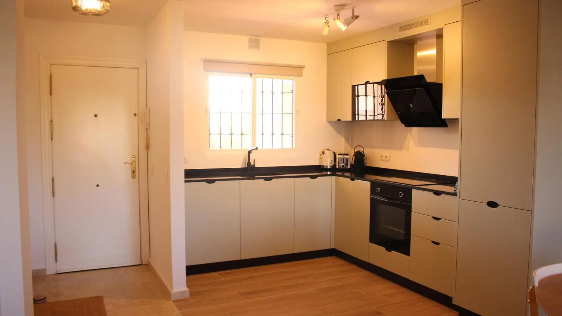 Renovated Penthouse Oasis With Sea & Mountain Views Apartment Fuengirola Spain